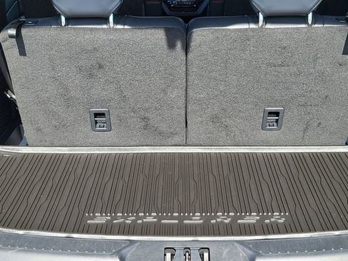 Used 2025 Ford Explorer ST image 13