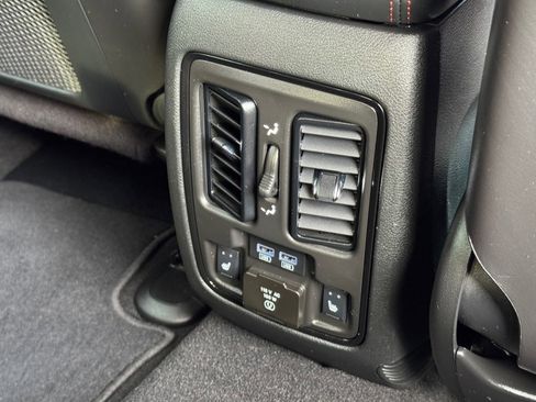 Used 2024 Dodge Durango R/T AWD/4WD image 40