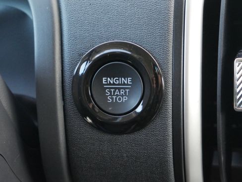 Certified 2025 Ford Expedition Active image 10