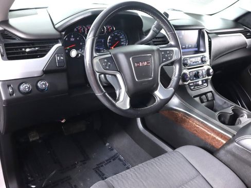 Used 2020 GMC Yukon SLE AWD/4WD image 9