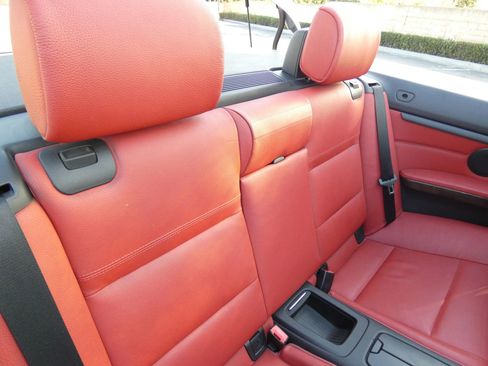 Used 2013 BMW 328i Convertible image 33