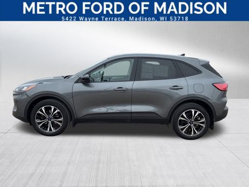 Certified 2022 Ford Escape SE w/ SE Sport Appearance Package image 6