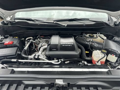 Used 2023 Chevrolet Silverado 1500 LT Trail Boss w/ Convenience Package II AWD/4WD image 33