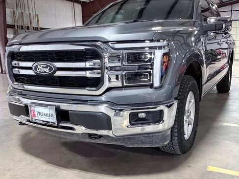 Used 2025 Ford F150 Lariat AWD/4WD image 7