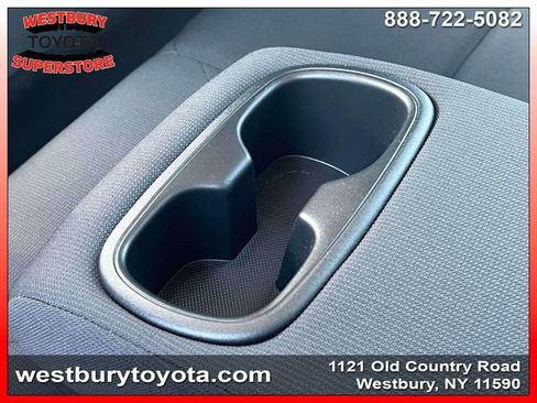 Used 2022 Toyota Corolla LE FWD image 18