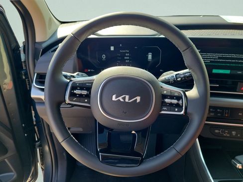 New 2026 Kia Carnival SX FWD image 15