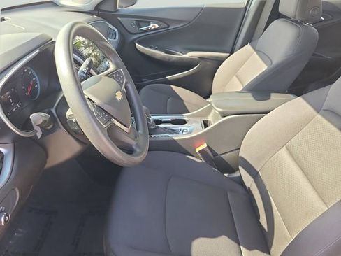Used 2025 Chevrolet Malibu LT image 21