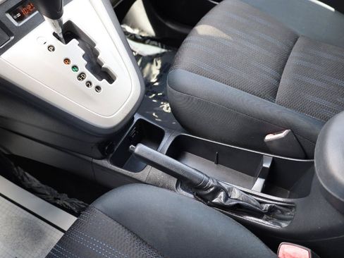 Used 2011 Toyota Matrix FWD image 11