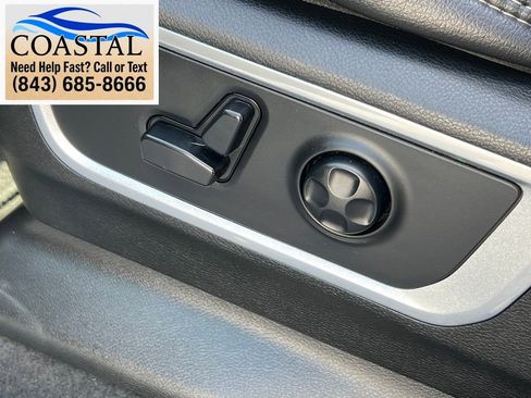Used 2019 RAM 1500 Laramie AWD/4WD image 9