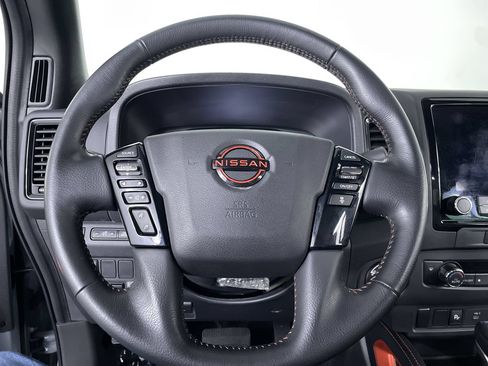 Used 2023 Nissan Frontier PRO-4X w/ Technology Package AWD/4WD image 14