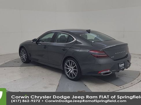 Used 2025 Genesis G70 2.5T image 11