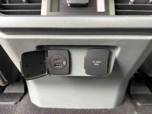 Used 2023 Ford F150 Lightning XLT image 22