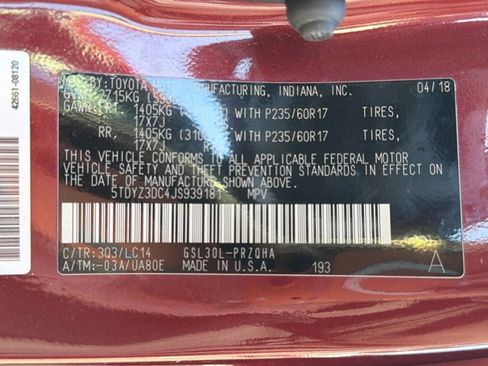 Used 2018 Toyota Sienna XLE image 29