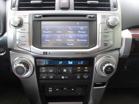 Used 2019 Toyota 4Runner Limited AWD/4WD image 29