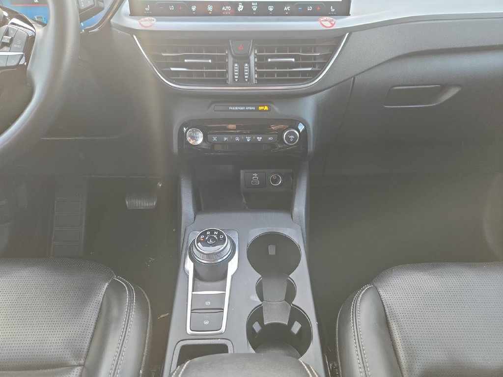 Used 2024 Ford Escape Platinum AWD/4WD image 11
