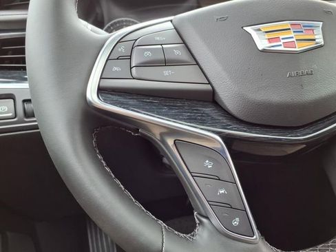 New 2025 Cadillac XT5 Premium Luxury image 34