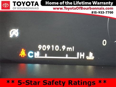 Used 2022 Lincoln Nautilus Reserve image 26