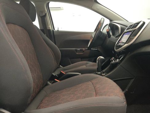 Used 2020 Chevrolet Sonic LT w/ Convenience Package image 21