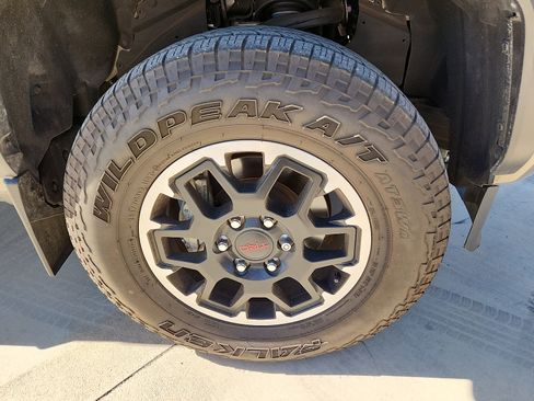 Used 2024 Toyota Tacoma TRD Off-Road AWD/4WD image 9