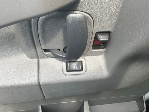 Used 2022 Chevrolet Express 2500 Extended w/ Driver Convenience Package image 15