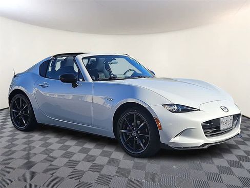 Used 2017 MAZDA MX-5 Miata RF Club image 3