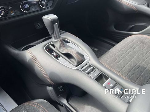Used 2025 Honda HR-V Sport image 27