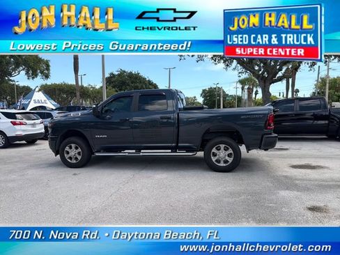 Used 2025 RAM 2500 Big Horn AWD/4WD image 4