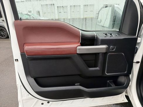 Used 2020 Ford F150 Platinum w/ Equipment Group 701A Luxury image 10