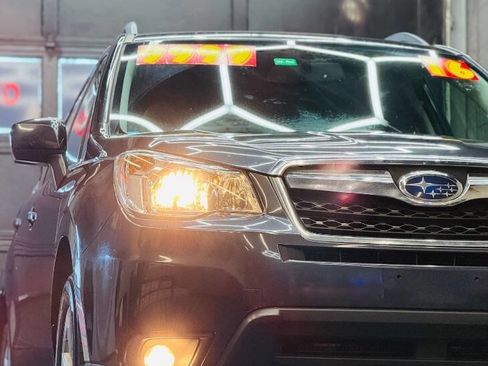 Used 2016 Subaru Forester 2.5i Limited AWD/4WD image 2