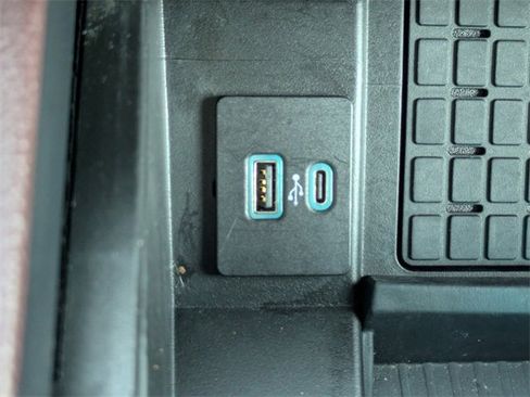 Used 2024 Ford Expedition Max Limited image 25