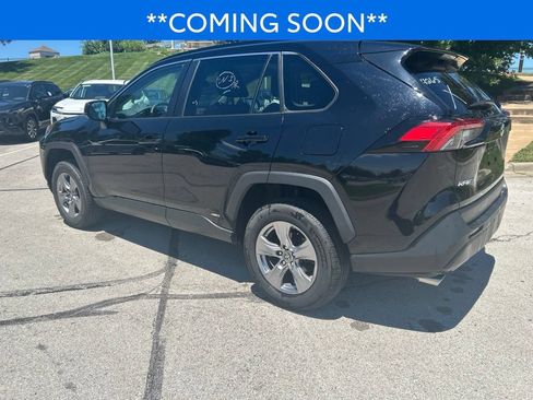 Used 2025 Toyota RAV4 LE AWD/4WD image 7