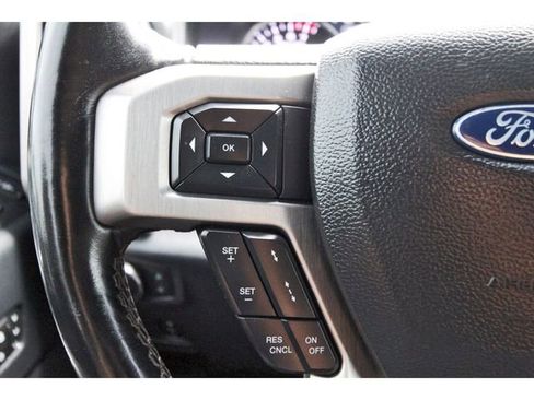 Used 2022 Ford F250 Platinum w/ FX4 Off-Road Package AWD/4WD image 18