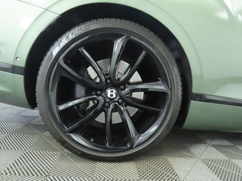 Used 2024 Bentley Continental GT image 38