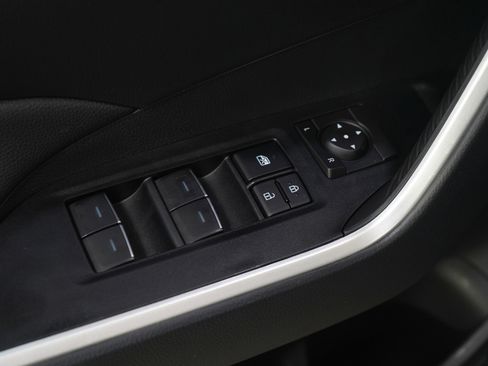 Used 2025 Toyota RAV4 XLE AWD/4WD image 21