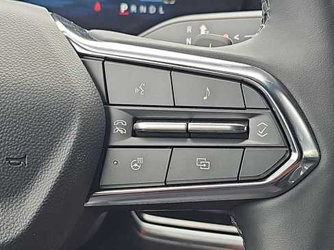Used 2026 Chevrolet Equinox LT w/ Safety and Technology Package AWD/4WD image 23