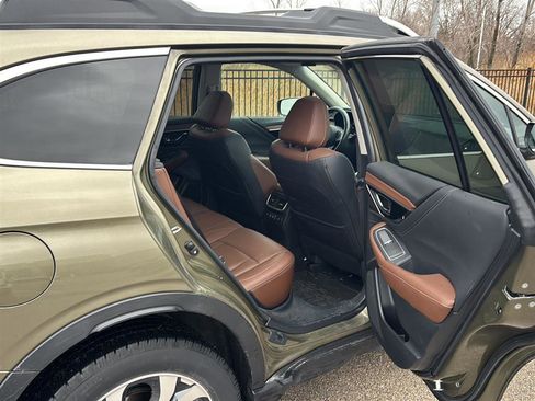 Used 2020 Subaru Outback Touring w/ Popular Package #2 image 15