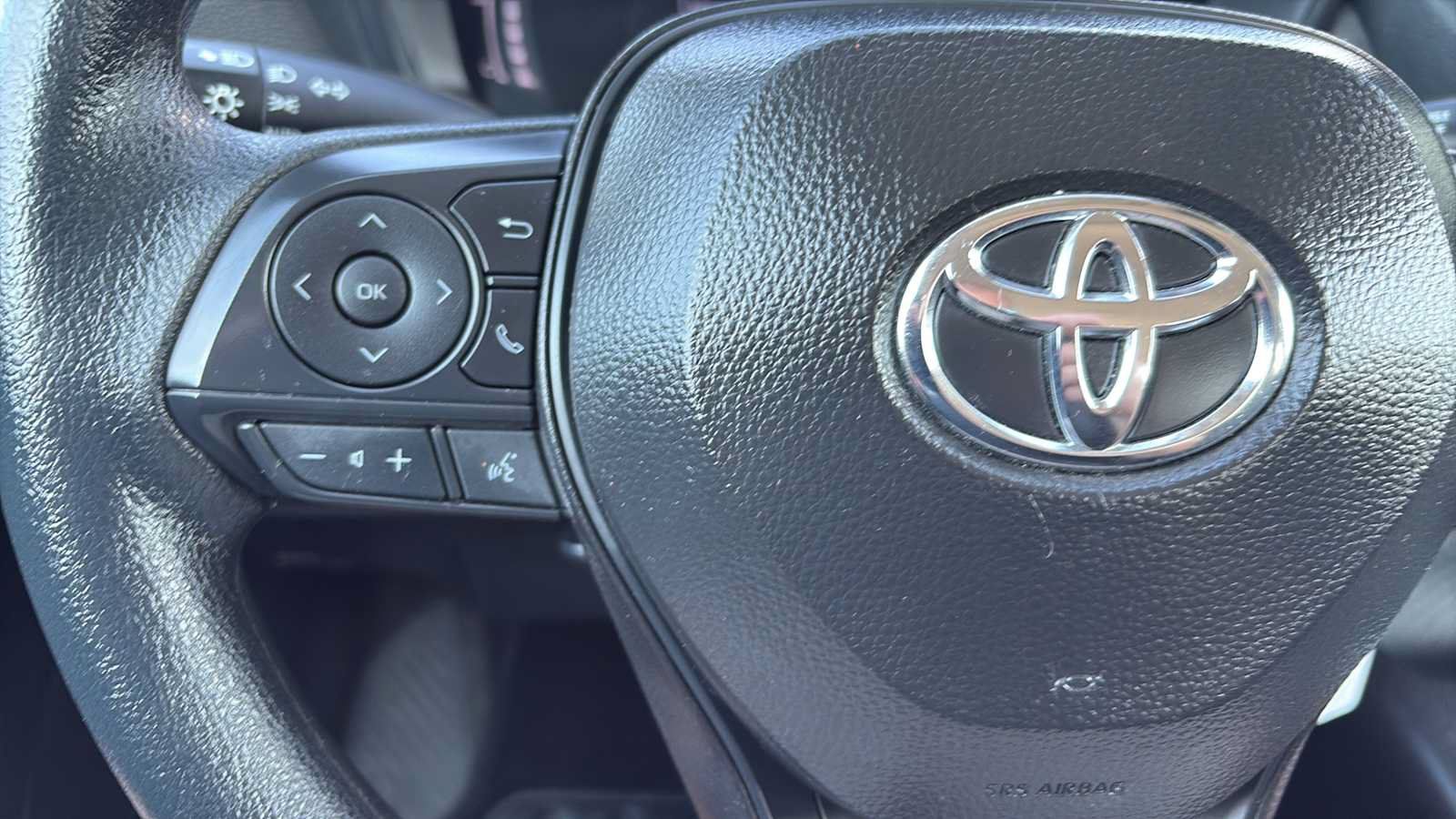Used 2026 Toyota Corolla LE FWD image 9