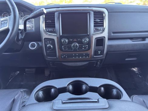 Used 2015 RAM 2500 Laramie AWD/4WD image 18