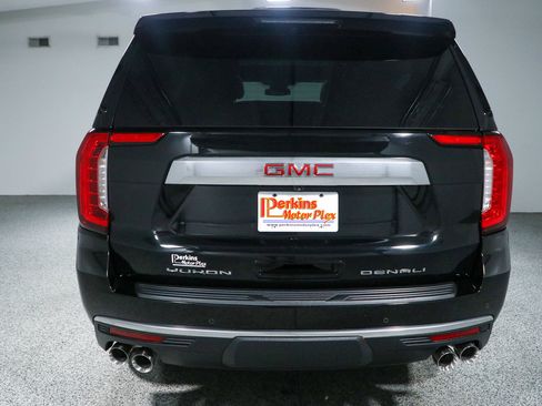 Used 2023 GMC Yukon Denali w/ Max Trailering Package AWD/4WD image 8
