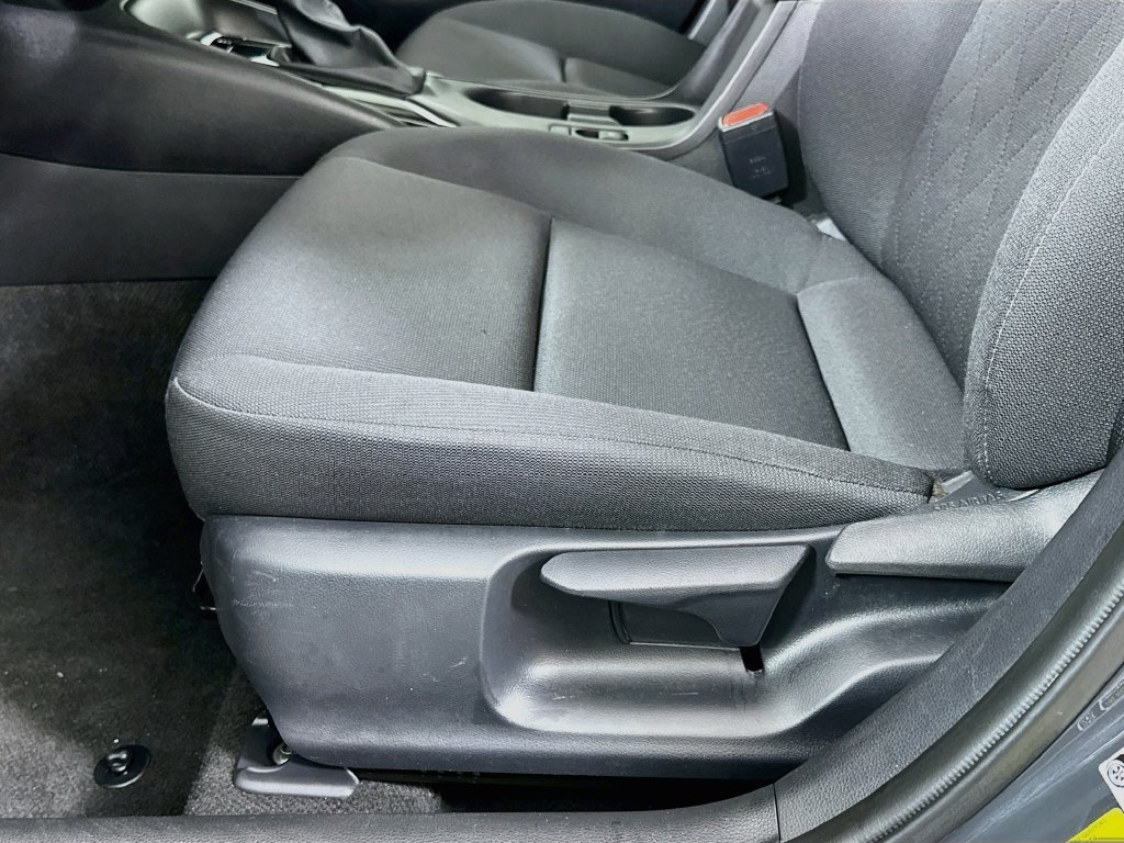 Certified 2025 Toyota Corolla LE FWD image 19
