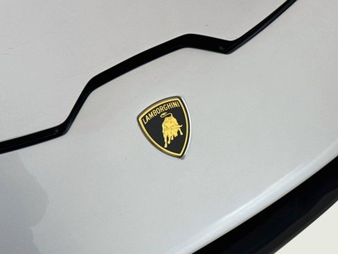 Used 2018 Lamborghini Huracan LP 580-2 RWD image 30