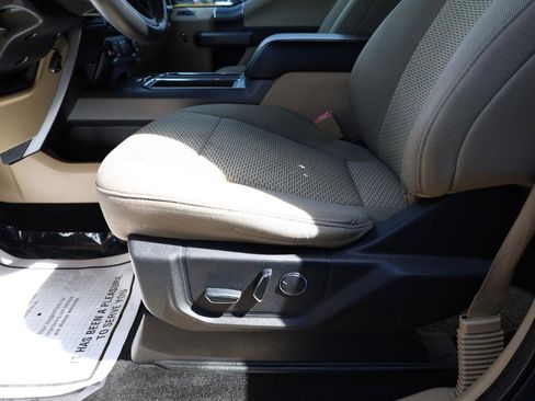 Used 2018 Ford F150 XLT w/ Equipment Group 302A Luxury image 6