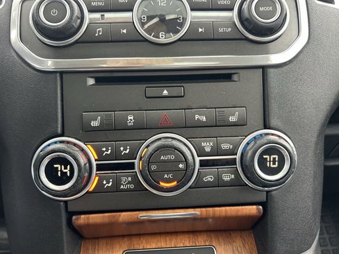 Used 2015 Land Rover LR4 HSE image 23