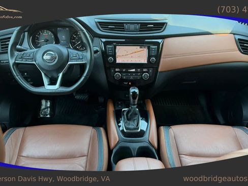 Used 2018 Nissan Rogue SL w/ Premium Package AWD/4WD image 26