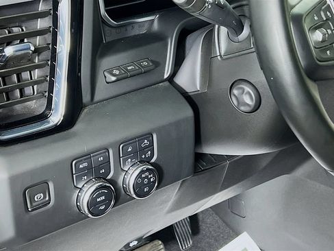 Used 2024 GMC Sierra 1500 Denali w/ Denali Reserve Package AWD/4WD image 8