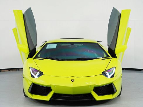 Used 2015 Lamborghini Aventador LP 700-4 image 65