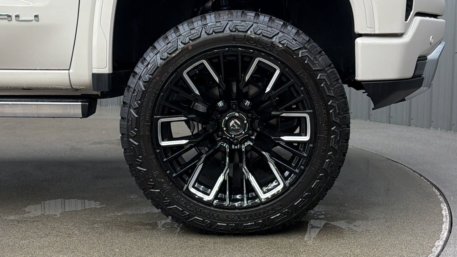 Used 2026 GMC Sierra 1500 Denali Ultimate AWD/4WD image 9