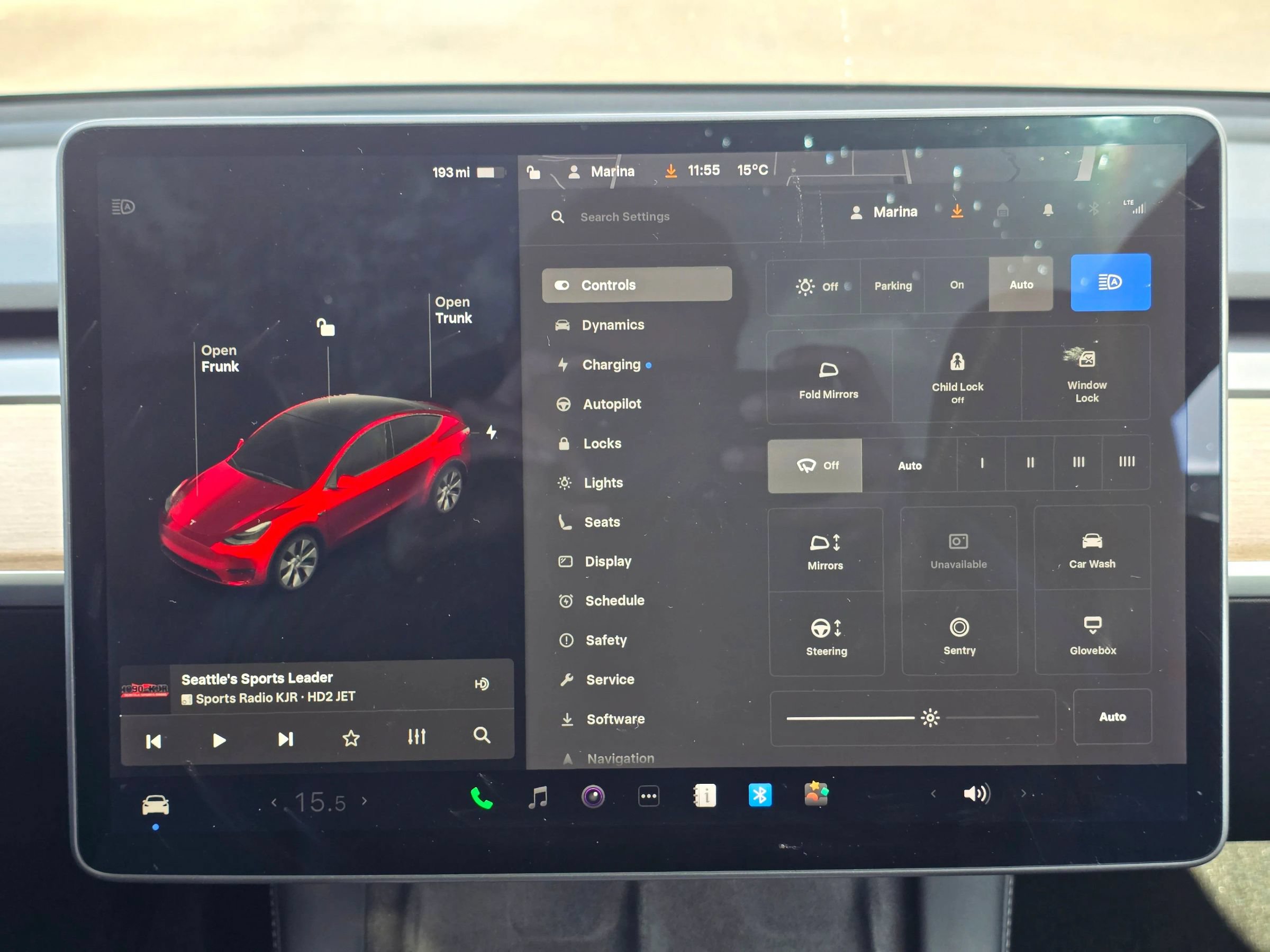 Used 2021 Tesla Model Y Long Range AWD/4WD image 33