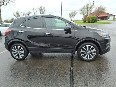 Used 2022 Buick Encore Preferred w/ Safety Package AWD/4WD image 4