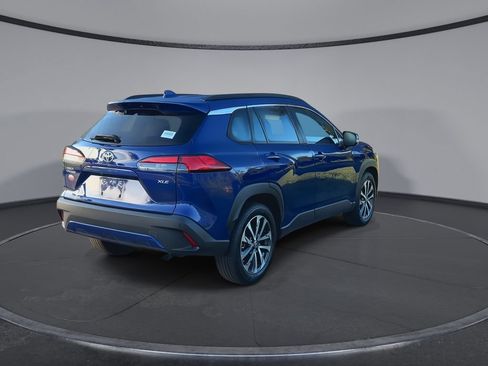 Used 2022 Toyota Corolla Cross XLE FWD image 8